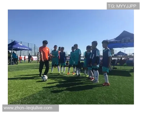 三级足球裁判的职责与发展路径探讨及其对足球运动的影响分析